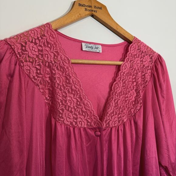 Vintage Vanity Fair Womens Hot Pink Button Up Night Gown/ Robe Size M Nylon USA - Picture 7 of 12